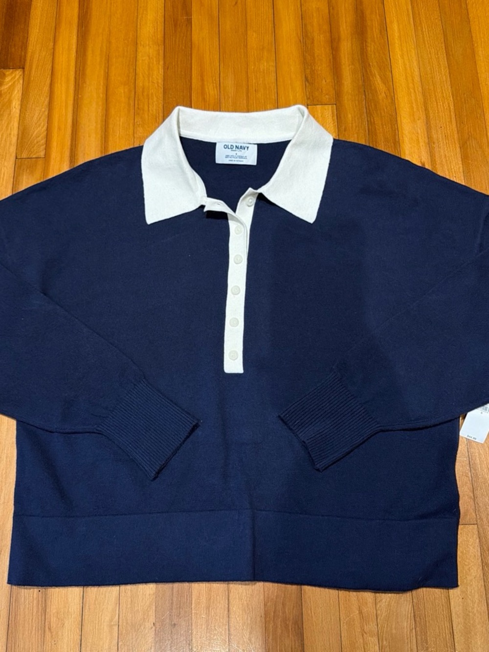 GAP women’s Navy Crewneck Sweater with White Polo Collar